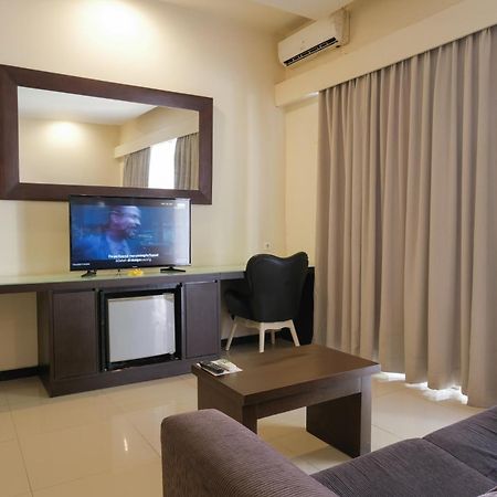 Aparthotel Swiss-Belcourt Sunset Seminyak Exterior foto